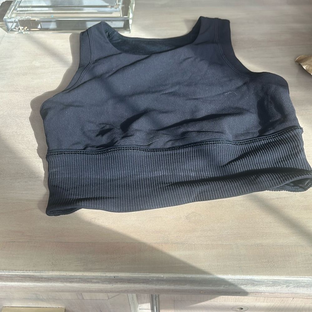 LuluLemon black sports top womens Sz8